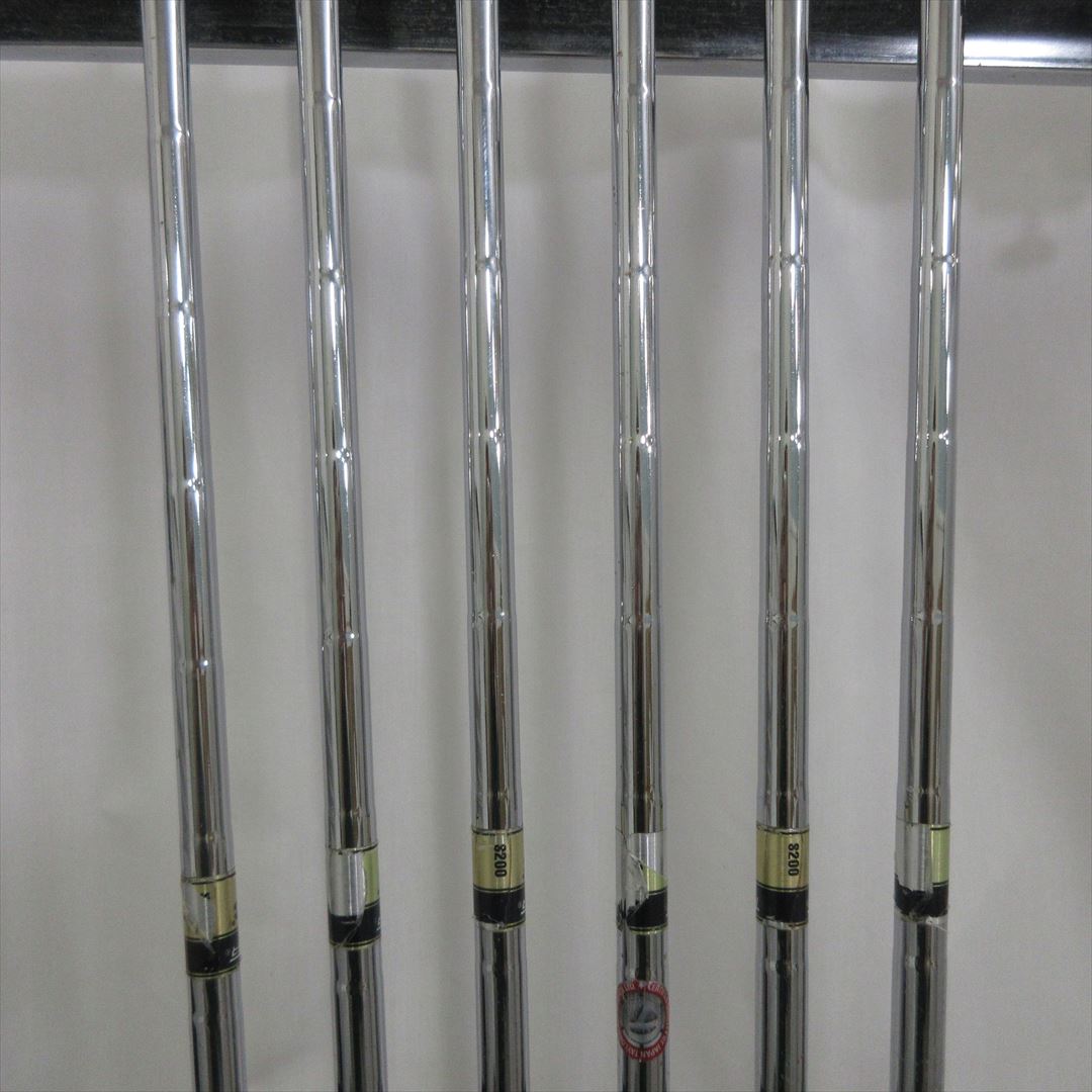 TaylorMade Iron Set Taylor Made P760 Stiff Dynamic Gold S200 6 pieces